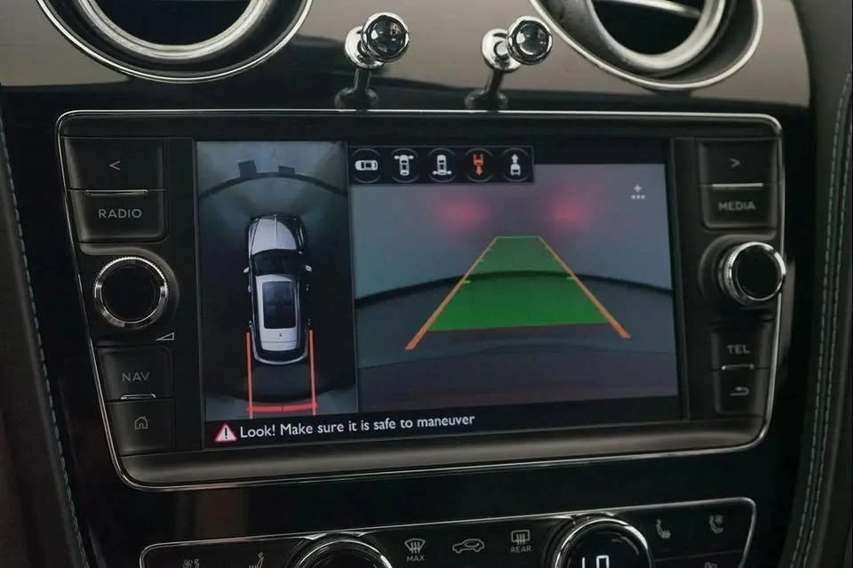 2017 Bentley Bentayga - Image 11 of 20