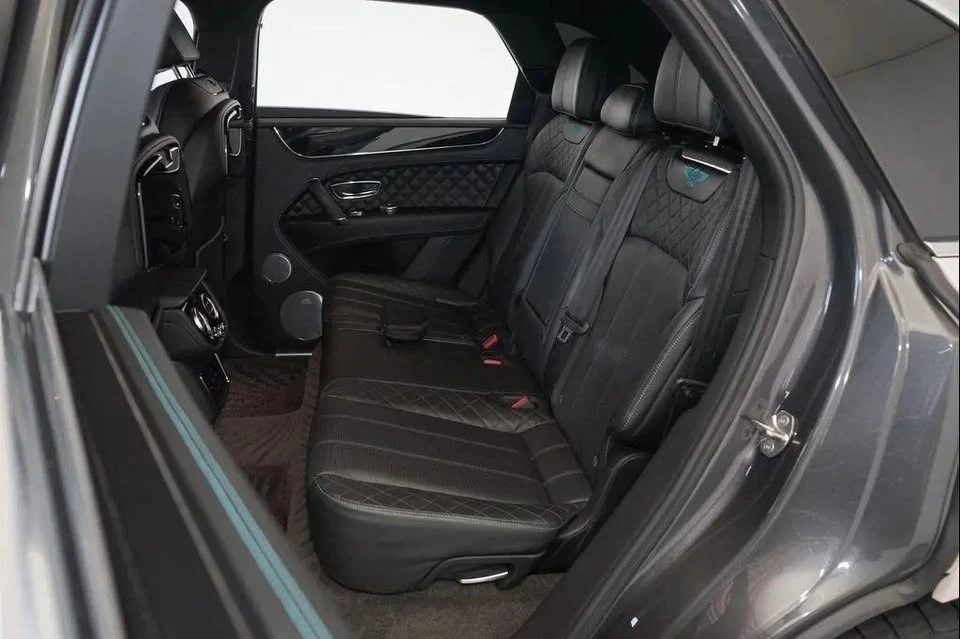 2017 Bentley Bentayga - Image 17 of 20
