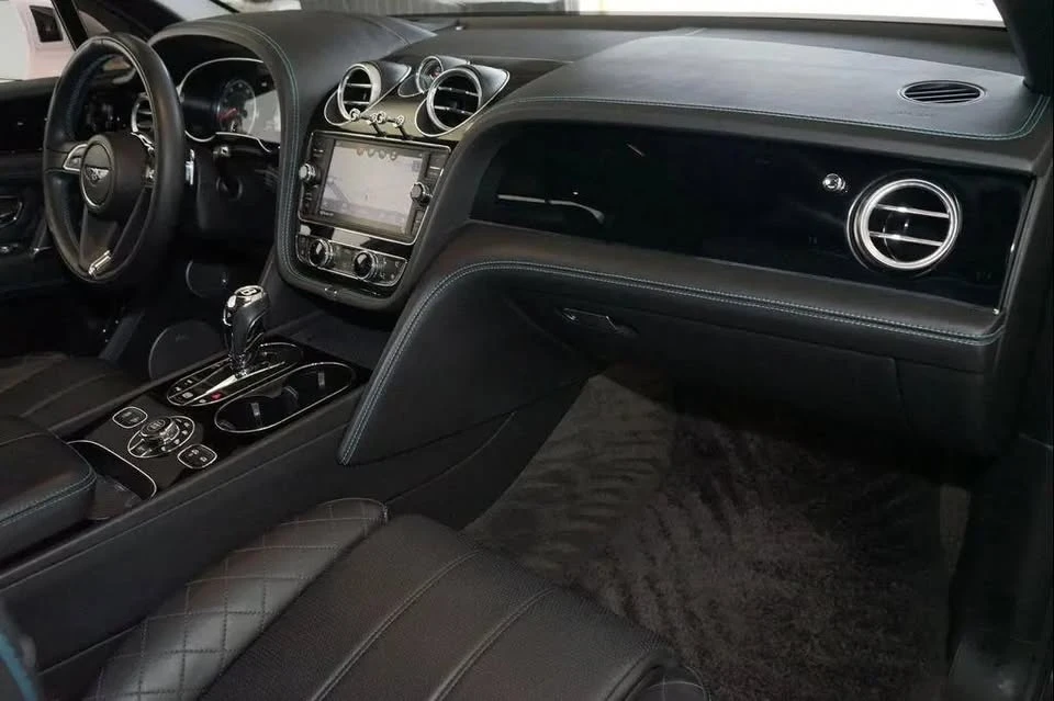 2017 Bentley Bentayga - Image 5 of 20