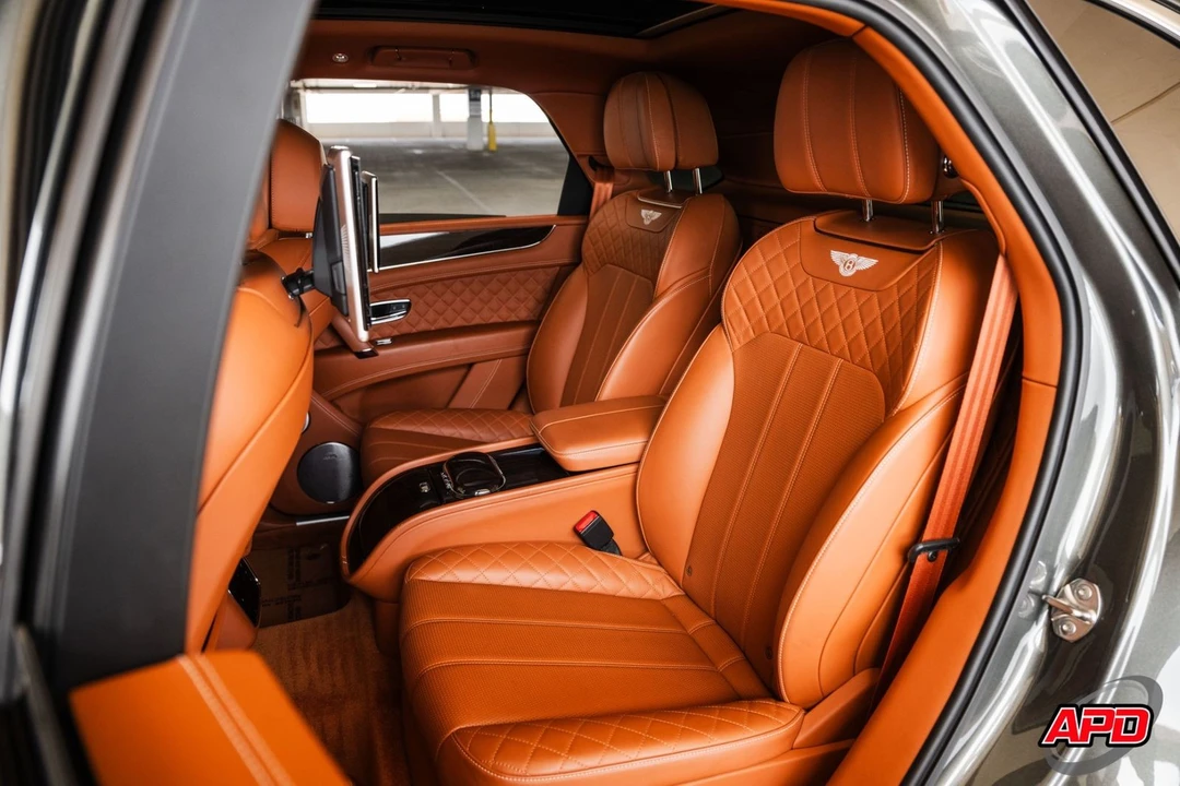 2017 Bentley Bentayga - Image 4 of 12