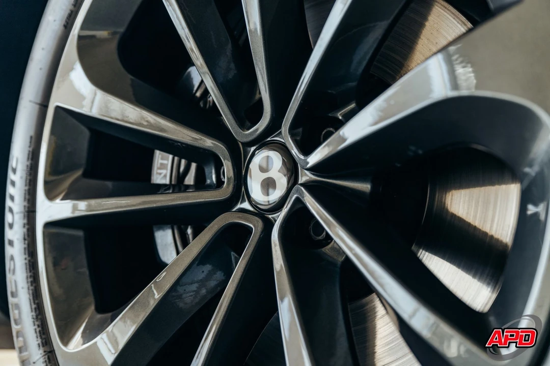 2017 Bentley Bentayga - Image 5 of 12