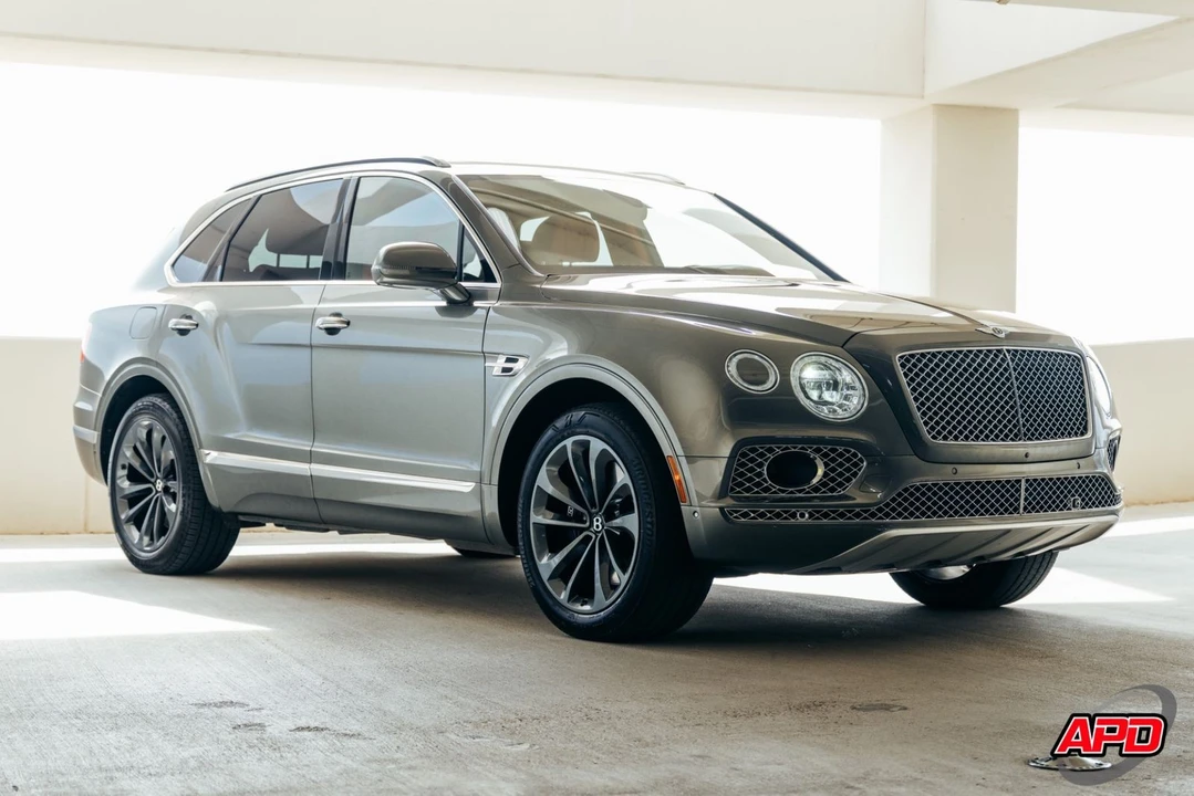 2017 Bentley Bentayga - Image 7 of 12