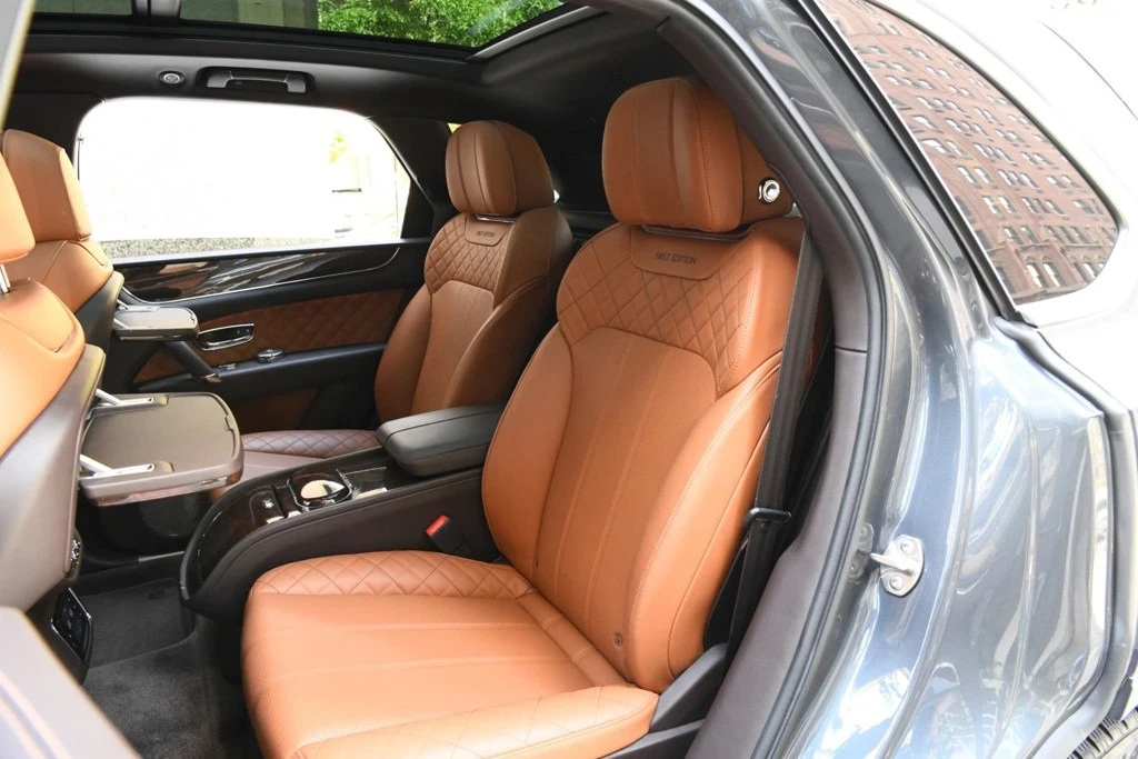 2017 Bentley Bentayga - Image 11 of 12