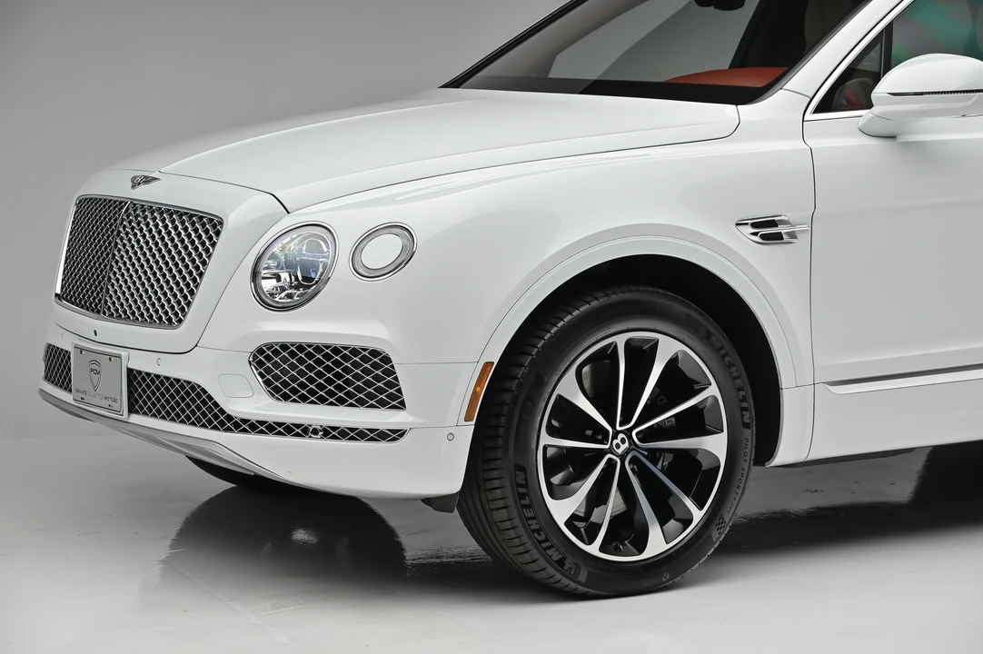 2017 Bentley Bentayga - Image 15 of 31