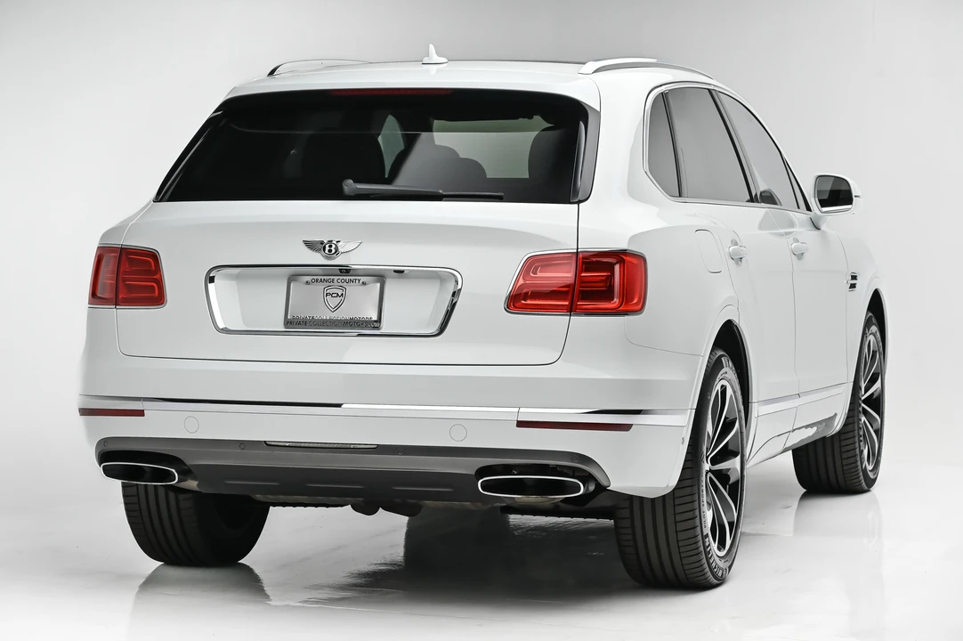 2017 Bentley Bentayga - Image 10 of 31