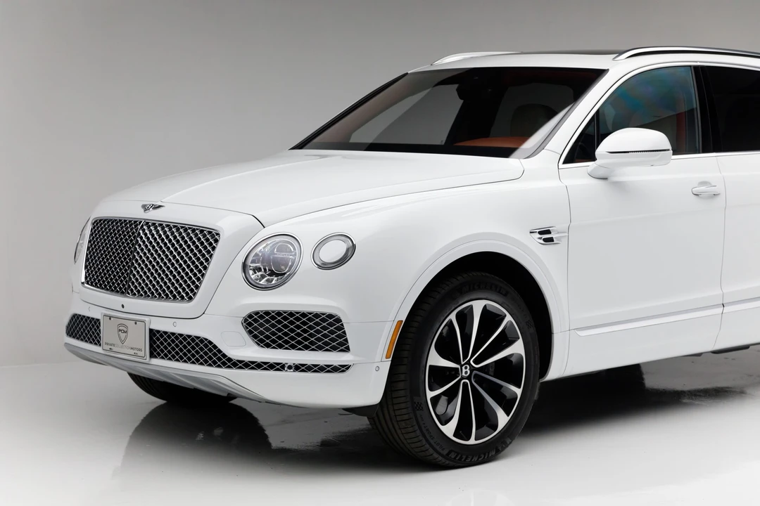 2017 Bentley Bentayga - Image 14 of 31