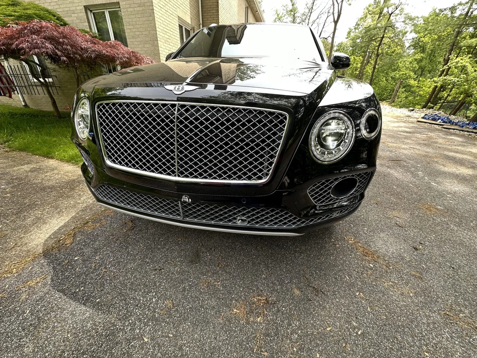 2017 Bentley Bentayga - Image 7 of 31