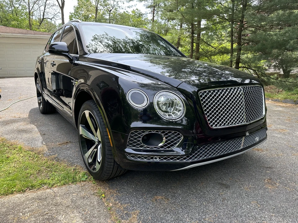 2017 Bentley Bentayga - Image 3 of 31