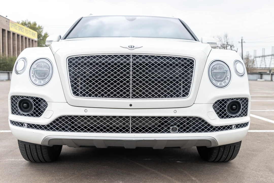 2017 Bentley Bentayga - Image 6 of 31