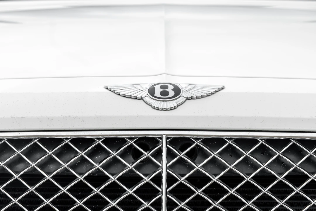 2017 Bentley Bentayga - Image 10 of 31