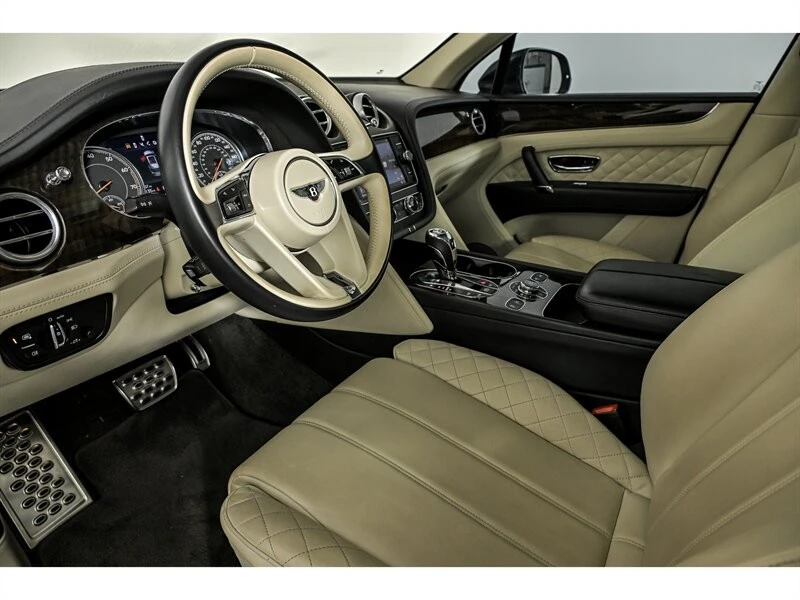 2017 Bentley Bentayga - Image 15 of 31