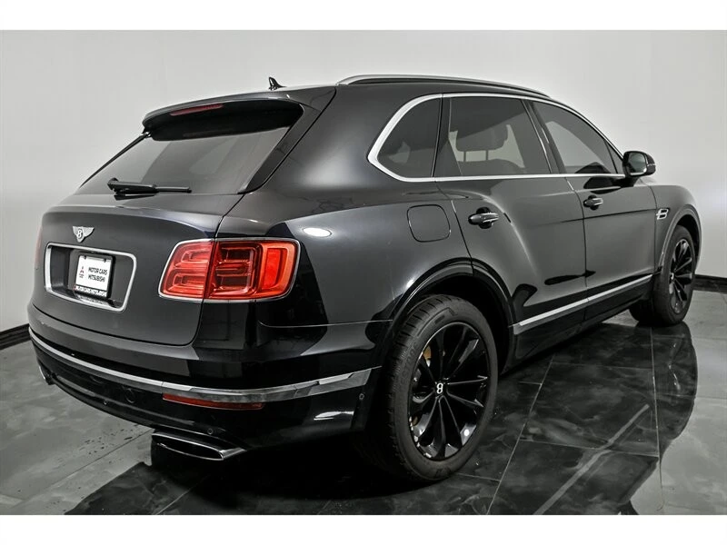 2017 Bentley Bentayga - Image 9 of 31