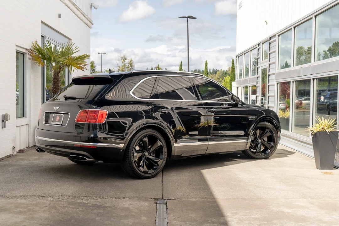 2017 Bentley Bentayga - Image 6 of 31