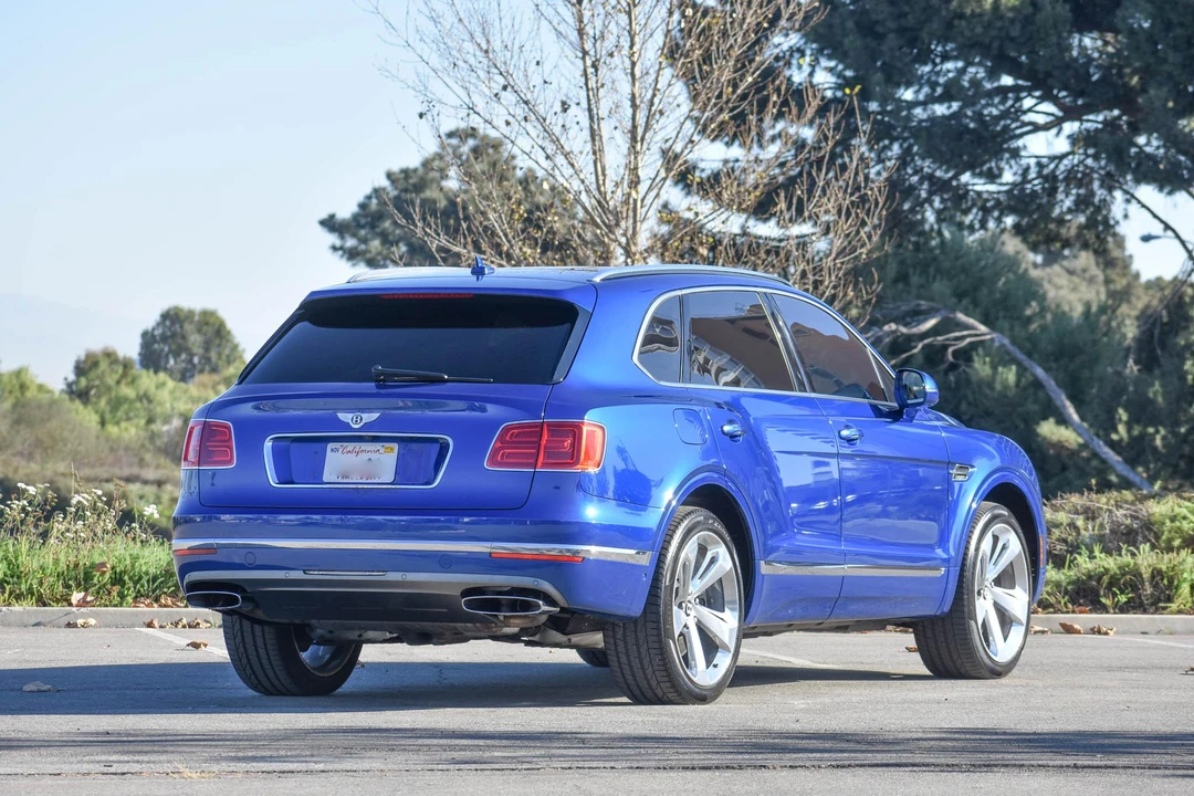 2017 Bentley Bentayga - Image 15 of 31