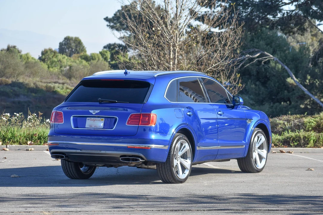 2017 Bentley Bentayga - Image 14 of 31