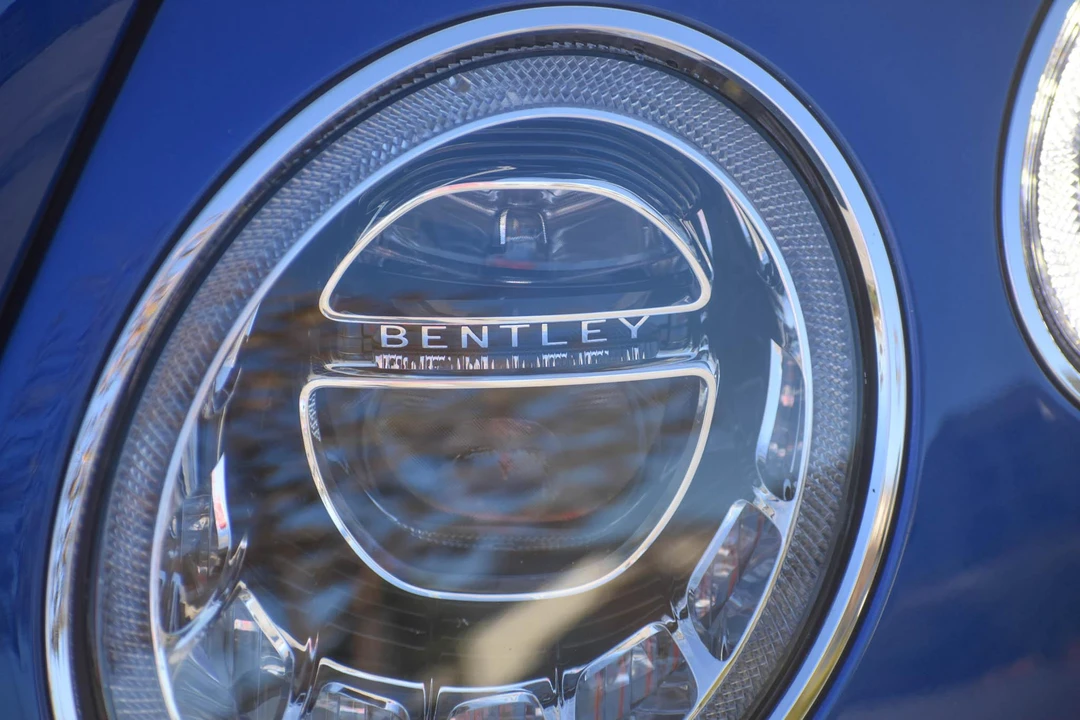 2017 Bentley Bentayga - Image 27 of 31