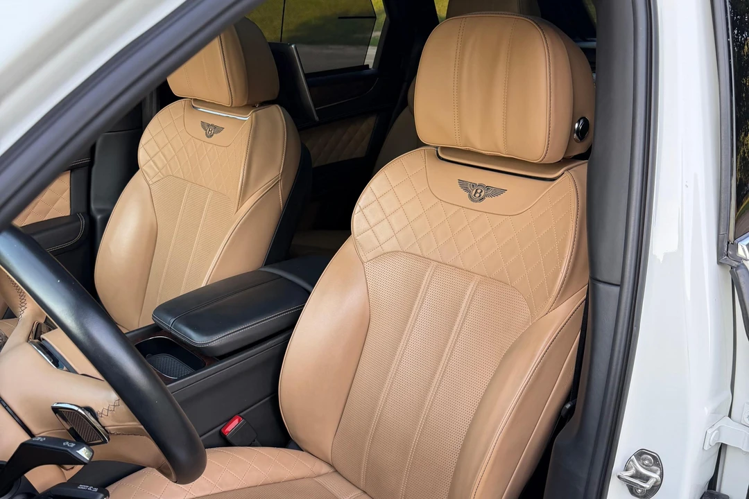 2017 Bentley Bentayga - Image 22 of 31