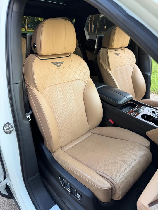 2017 Bentley Bentayga - Image 31 of 31