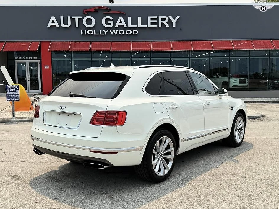 2017 Bentley Bentayga - Image 4 of 31
