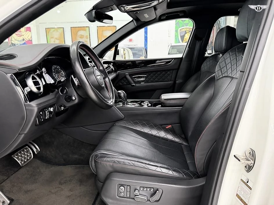 2017 Bentley Bentayga - Image 14 of 31
