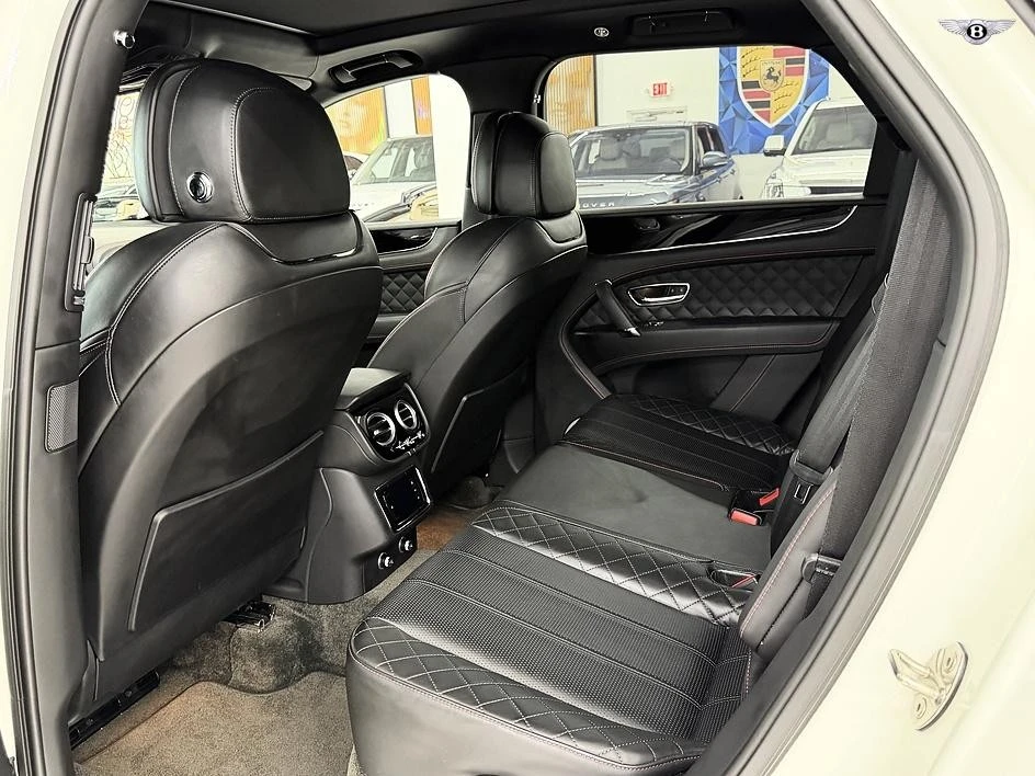 2017 Bentley Bentayga - Image 12 of 31