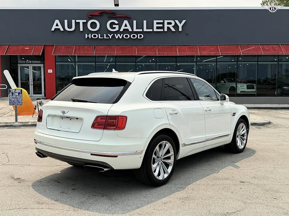 2017 Bentley Bentayga - Image 19 of 31