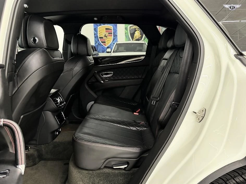 2017 Bentley Bentayga - Image 11 of 31