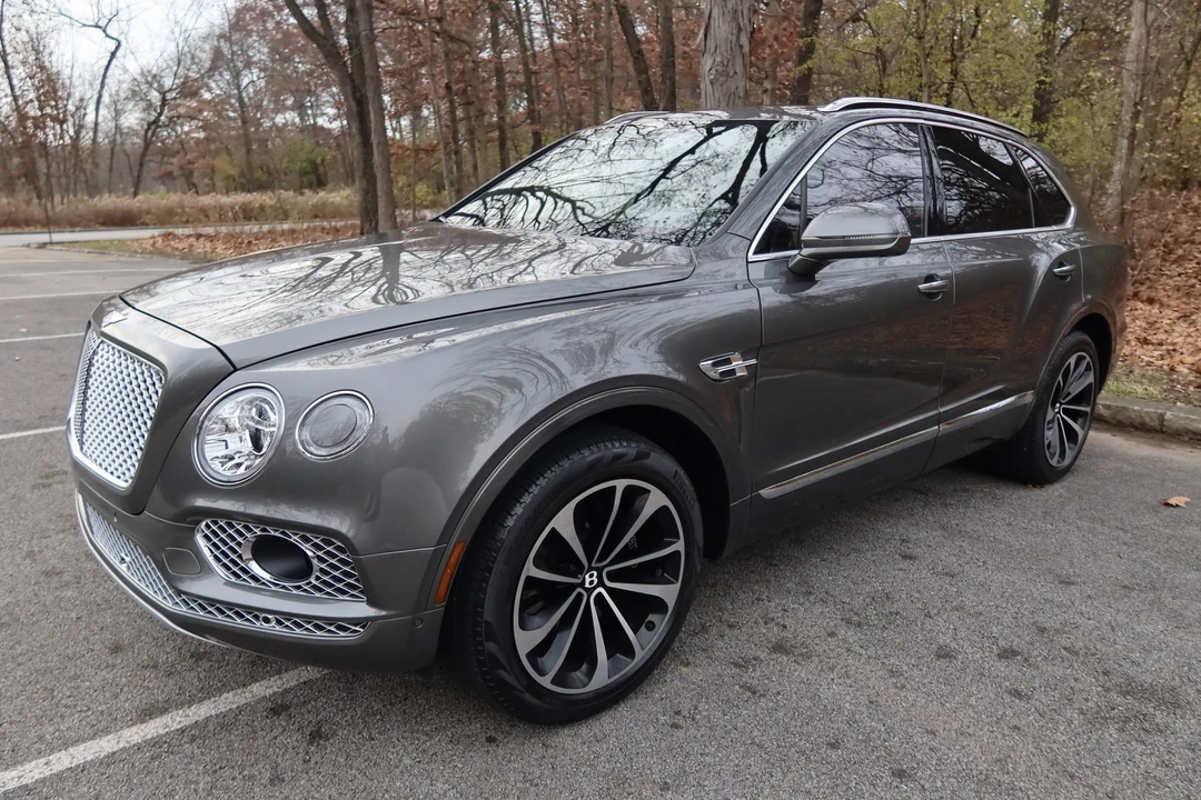 2017 Bentley Bentayga - Image 21 of 31