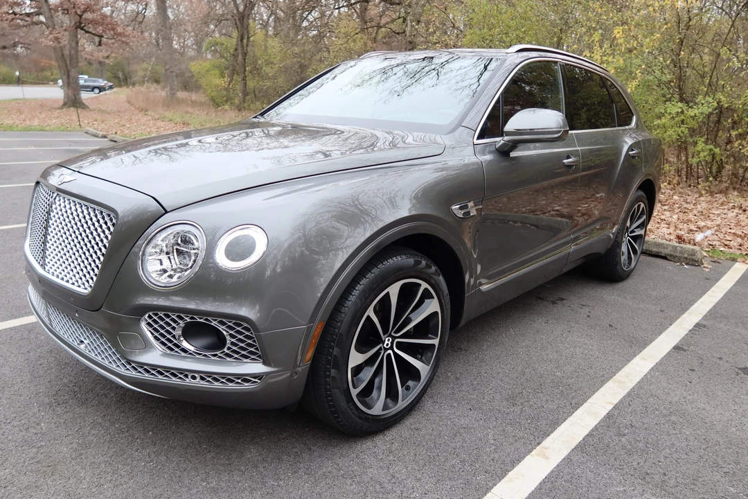 2017 Bentley Bentayga - Image 20 of 31