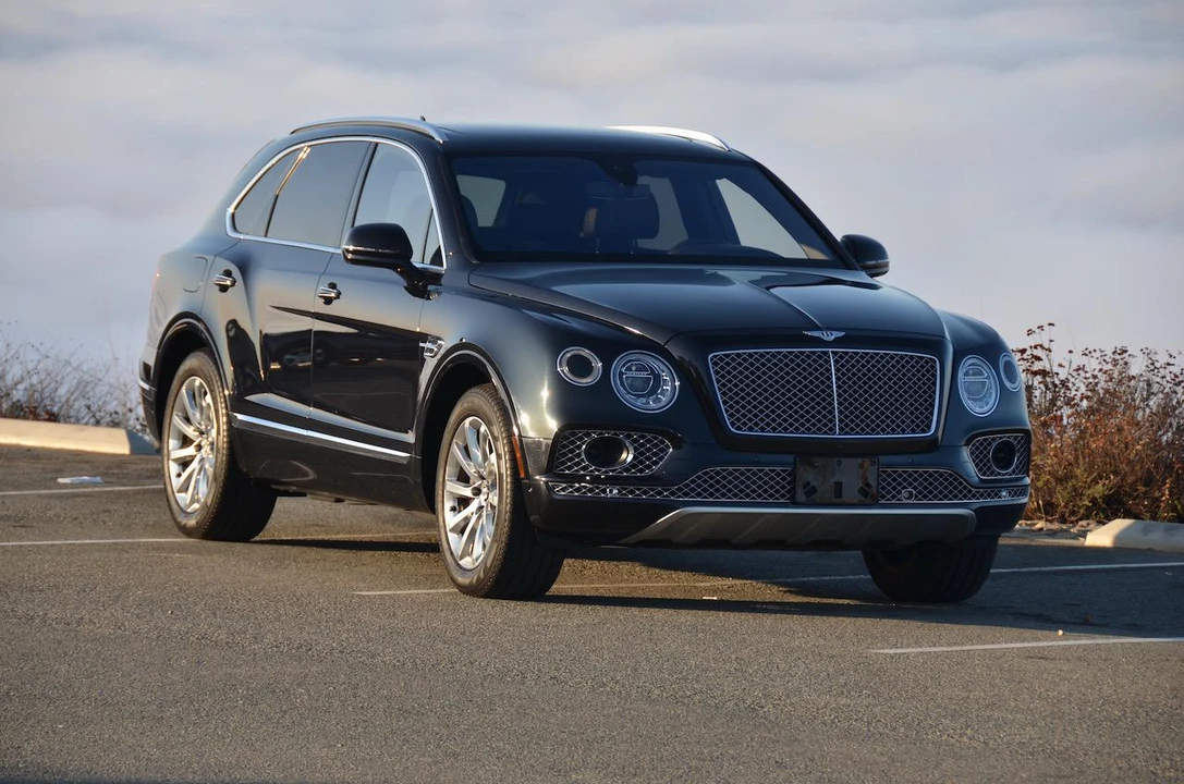 2017 Bentley Bentayga - Image 25 of 31