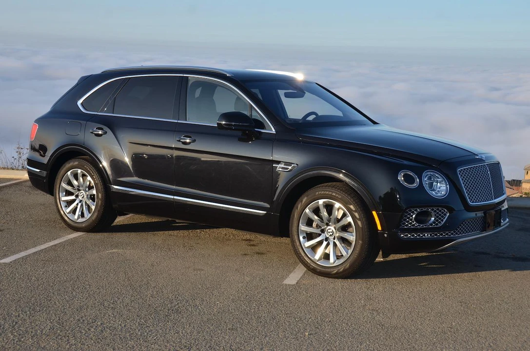 2017 Bentley Bentayga - Image 22 of 31