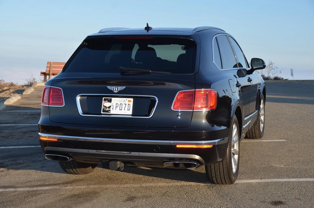 2017 Bentley Bentayga - Image 19 of 31
