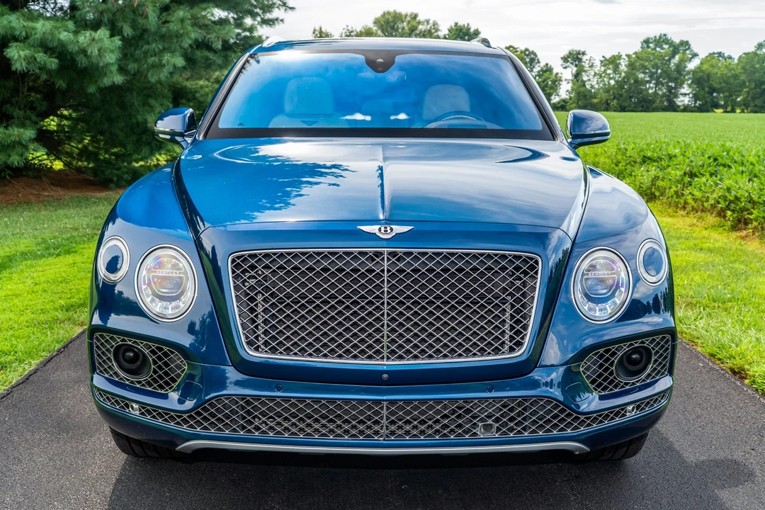 2017 Bentley Bentayga - Image 4 of 31