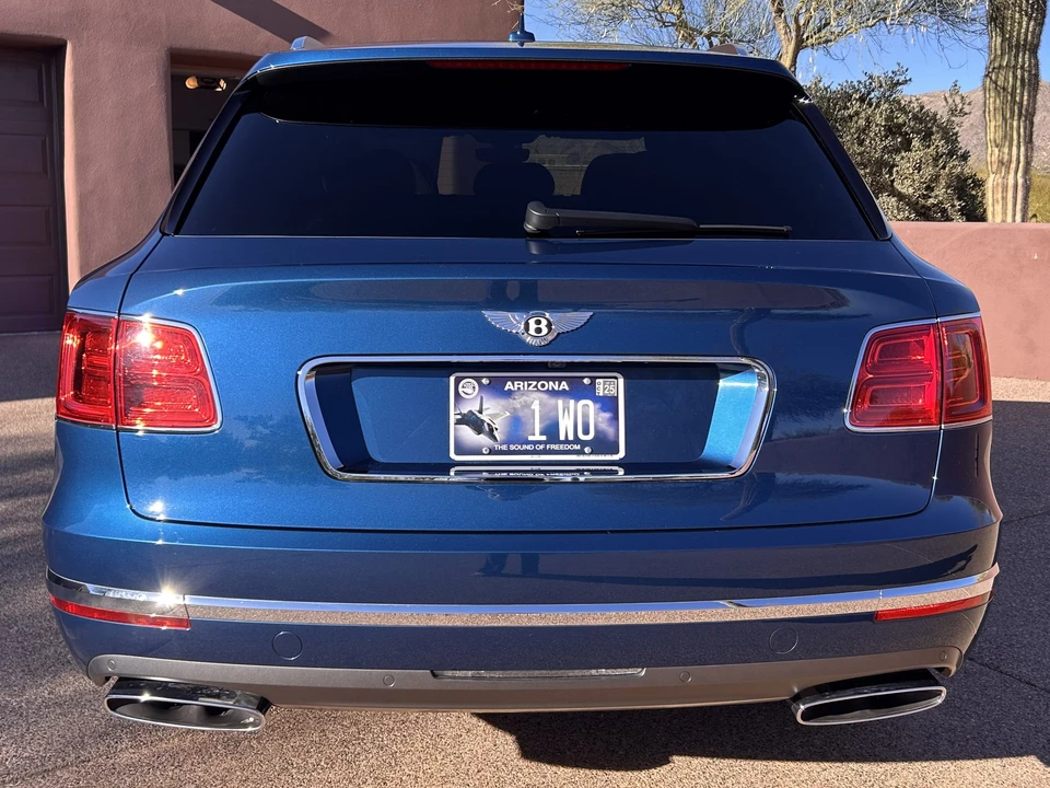 2017 Bentley Bentayga - Image 12 of 31