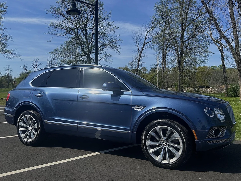 2017 Bentley Bentayga - Image 6 of 31
