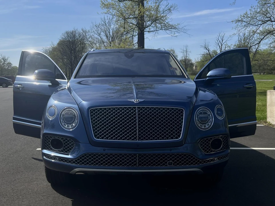 2017 Bentley Bentayga - Image 20 of 31