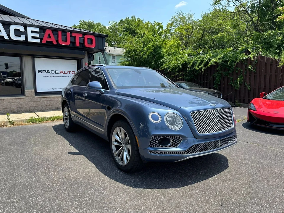 2017 Bentley Bentayga - Image 12 of 31