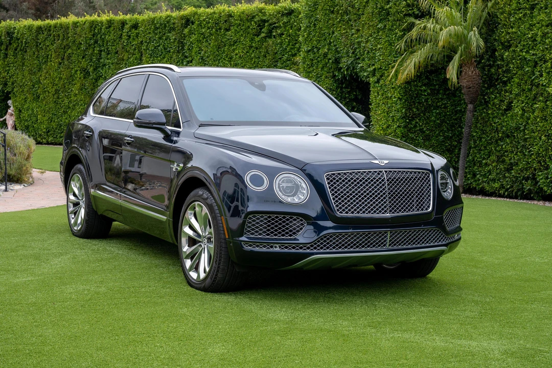2017 Bentley Bentayga - Image 7 of 31