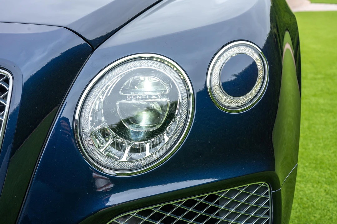 2017 Bentley Bentayga - Image 13 of 31