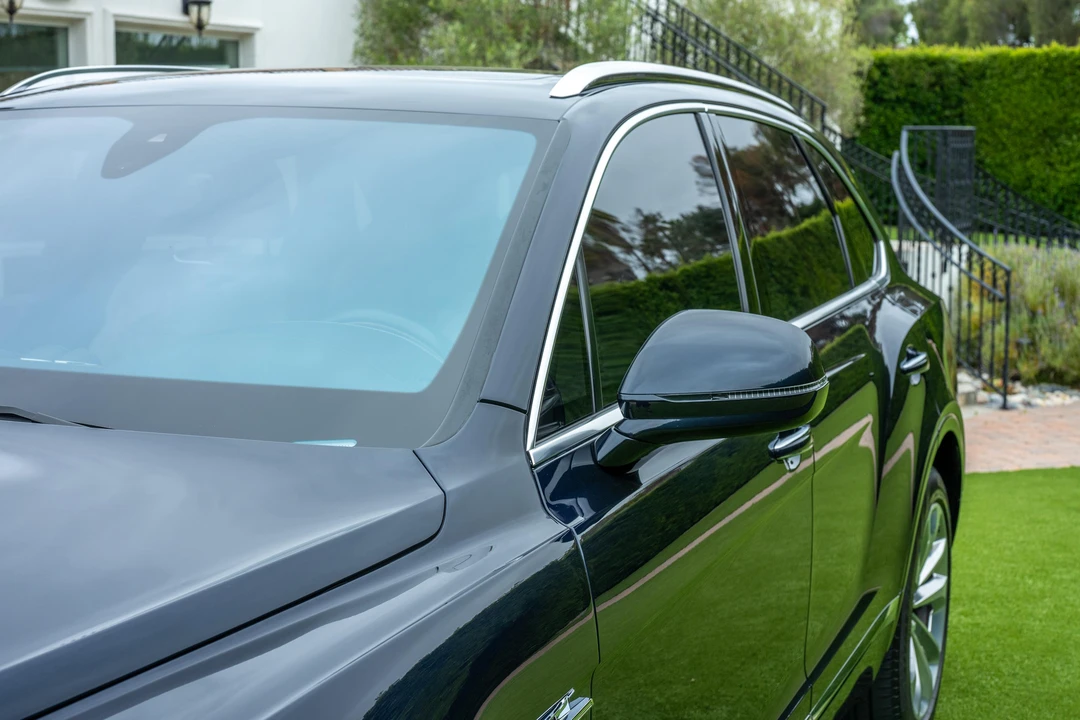 2017 Bentley Bentayga - Image 22 of 31