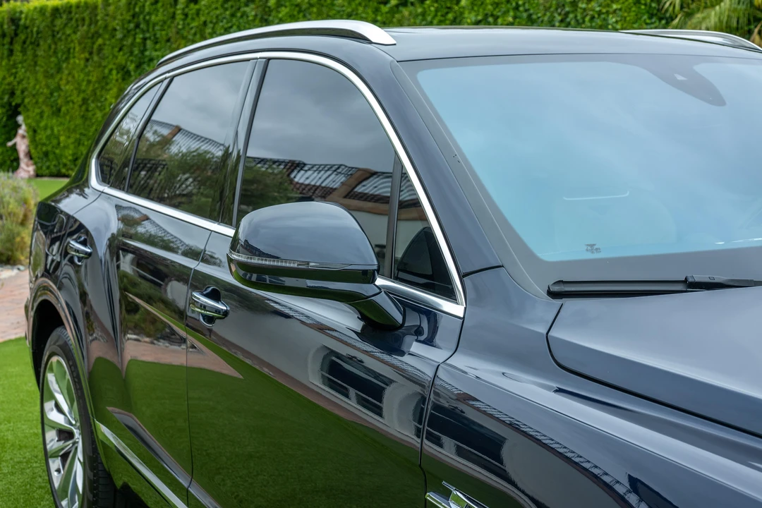 2017 Bentley Bentayga - Image 23 of 31