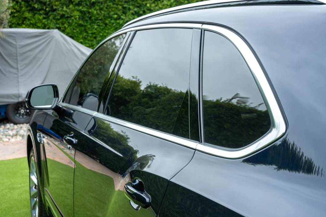 2017 Bentley Bentayga - Image 24 of 31