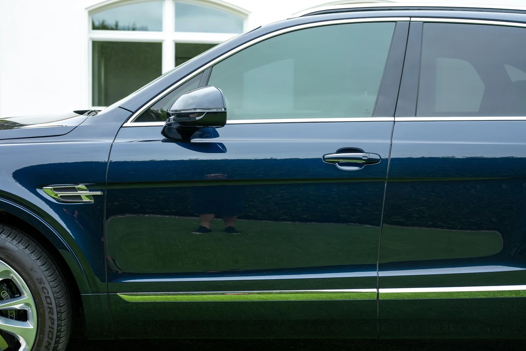 2017 Bentley Bentayga - Image 26 of 31