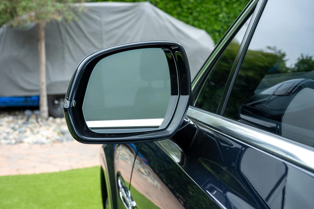 2017 Bentley Bentayga - Image 30 of 31