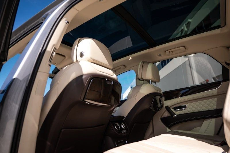 2017 Bentley Bentayga - Image 22 of 29