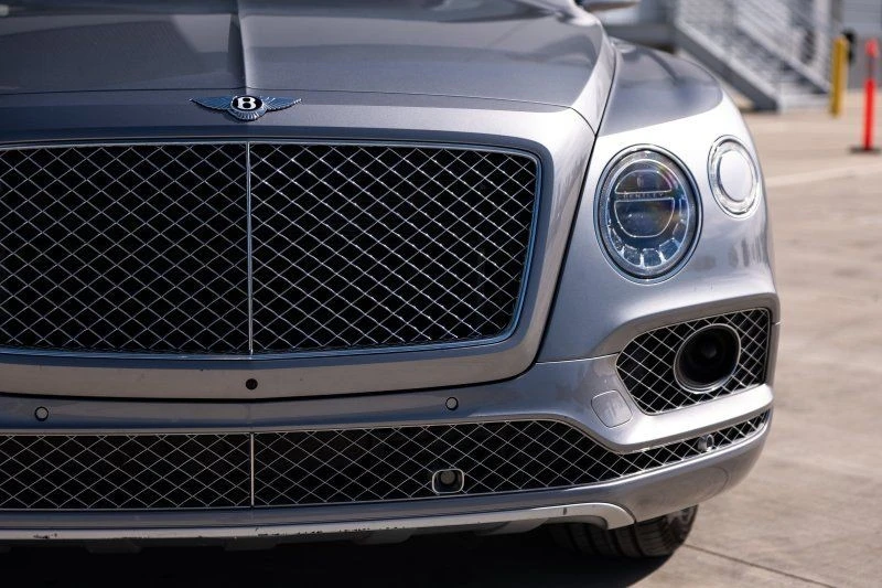 2017 Bentley Bentayga - Image 11 of 29