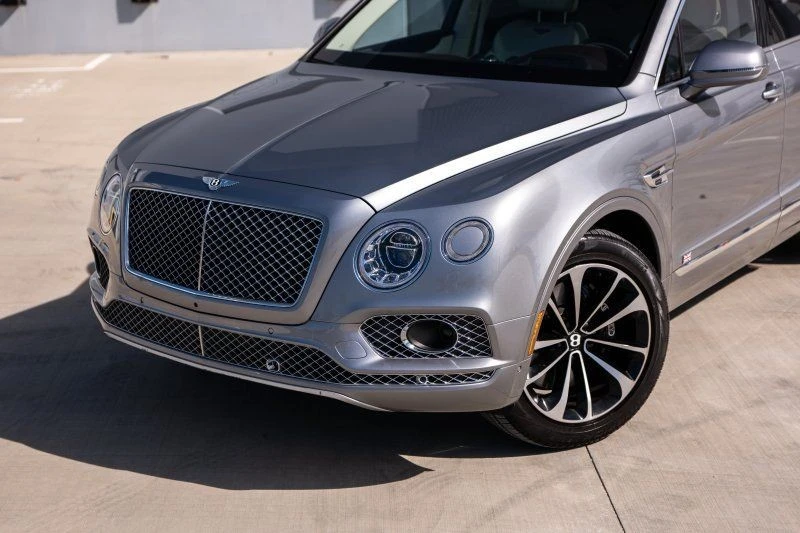 2017 Bentley Bentayga - Image 10 of 29