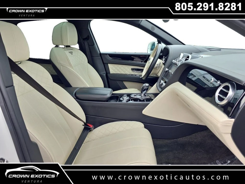 2017 Bentley Bentayga - Image 9 of 12