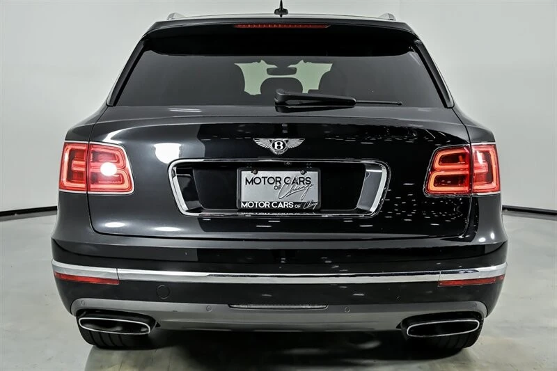 2017 Bentley Bentayga - Image 8 of 31