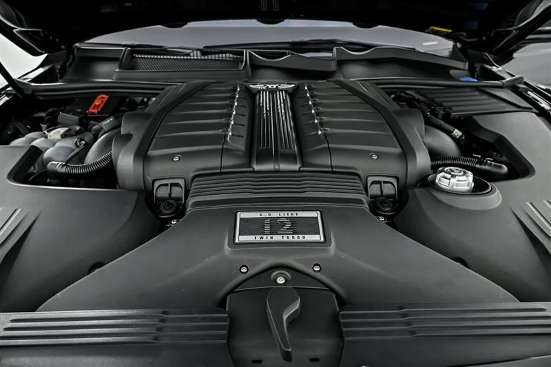 2017 Bentley Bentayga - Image 12 of 31
